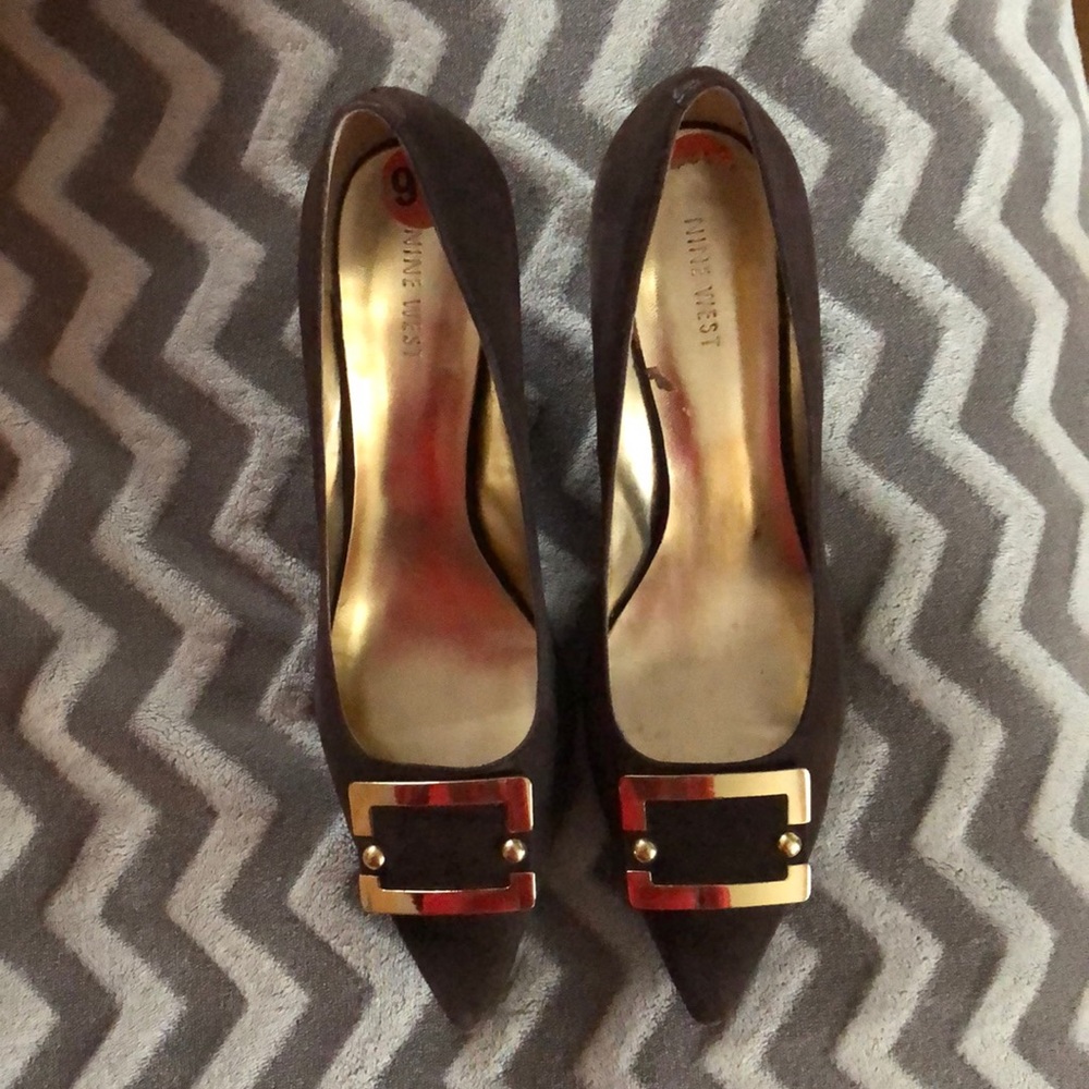 Brown suede Nine West kitten heels